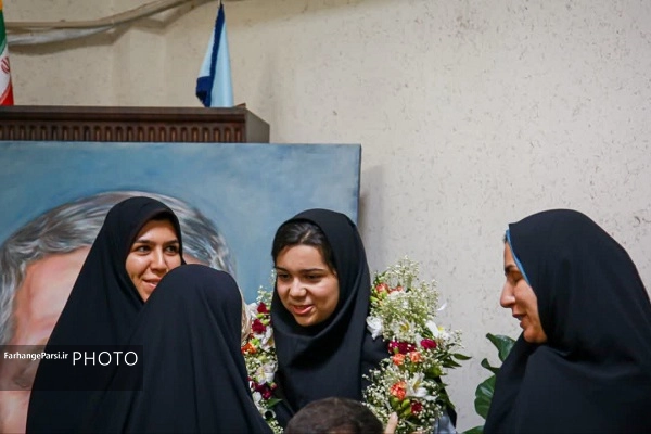 مدالی که رنگ ایثار گرفت