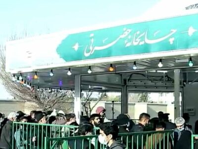 خدمترسانی موکبها به عزاداران حسینی در حرم حضرت معصومه (س)