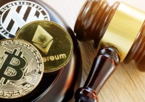 عاملان باند کلاهبرداری ارز دیجیتال پی کوین در قم دستگیر شدند