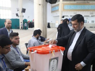 استاندار قم: مردم حضوری گسترده در پای صندوقهای رای دارند