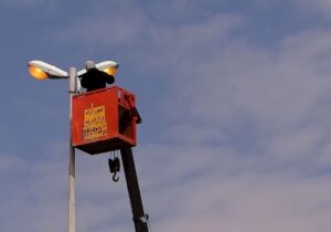 عملیات اجرایی سامانههای روشنایی در ۱۵ نقطه از راههای قم آغاز شد