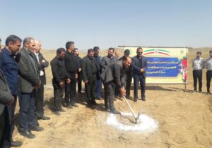 کلنگ احداث اولین مرکز توانبخشی شهر دستجرد قم به زمین زده شد