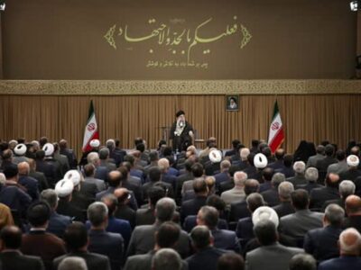 رهبر انقلاب در دیدار نمایندگان: باید از دولت و مجلس یک حرف و صدا شنیده شود