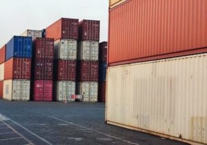 ۱۶ هزار و ۸۱۹ تُن کالا از طریق گمرکات قم وارد کشور شد