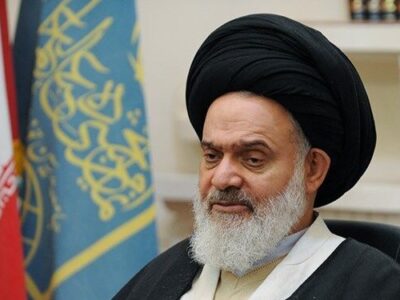 آیت الله حسینی بوشهری: خبرنگاران مجاهدان عرصه جهاد تبیین هستند