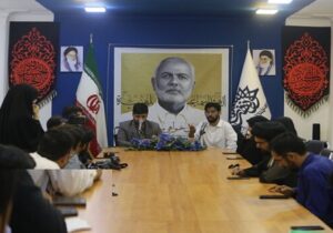 عصر شعر «خونخواهی میهمان» در قم برگزار شد