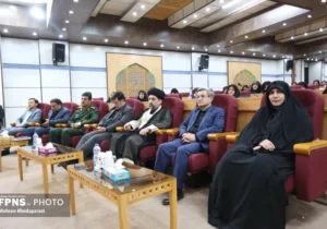 کنگره بانوان تاثیرگذار قم برگزار شد