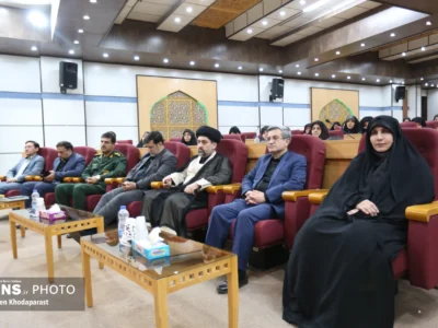 کنگره بانوان تاثیرگذار قم برگزار شد