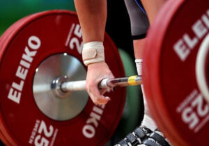 مسابقات پاورلیفتینگ قهرمانی باشگاههای کشور در قم آغاز شد