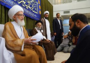 عمامهگذاری طلاب قم در روز میلاد پیامبر اکرم(ص) و امام صادق(ع)