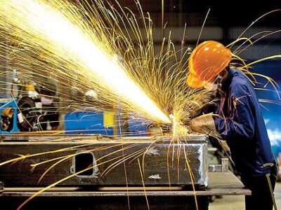 کمبود کارگر در واحدهای تولیدی و صنفی قم به دلیل دستمزد پایین