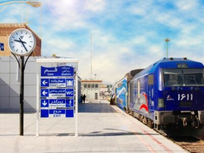 بیش از یک میلیون و ۶۰۰ هزار مسافر توسط راهآهن قم جابهجا شدند