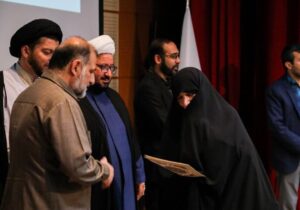 ۵۶ حافظ قرآنی استان قم تجلیل شدند