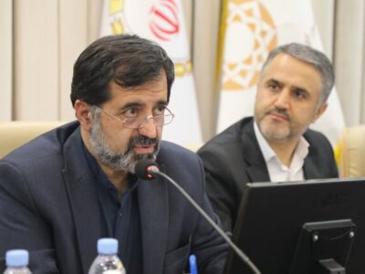 بانکها را مکلف نمیکنیم، همکاری آنها را میطلبیم