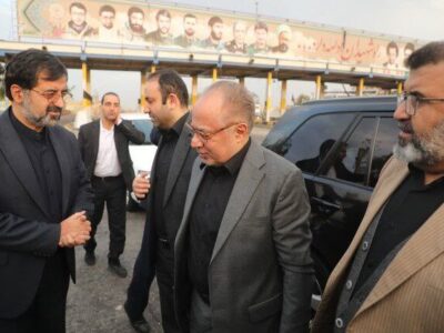 معاون پارلمانی رئیس جمهور به قم سفر کرد