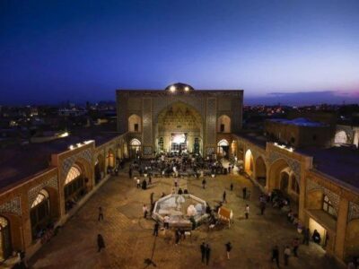 ایجاد مناطق گردشگری ماندگاری مسافر در قم را افزایش میدهد
