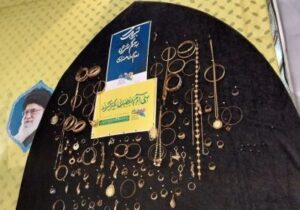 ۱۰۰۰ قطعه طلا و ۵۰ میلیارد نقد؛ هدیه طلاب خواهر به مقاومت