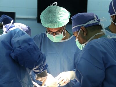 عمل جراحی جایگزینی روده بزرگ به جای مری معده در قم