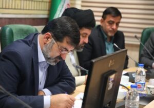 برگزاری نشست تخصصی با هدف تدوین سند جامع کاهش آسیبهای اجتماعی در استان قم