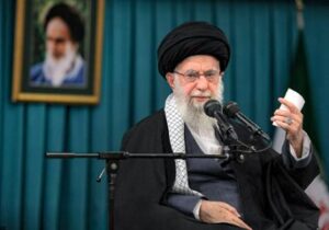 تهدید جان مرجعیت، تهدید موجودیت دین و امت اسلامی است