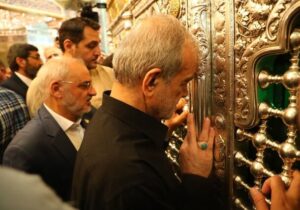 استاندار و نماینده ولیفقیه از سفر رئیسجمهور به قم، قدردانی کردند