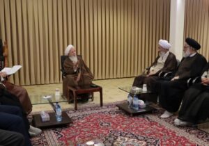 وظیفه روحانیت جاهلیت زدایی است