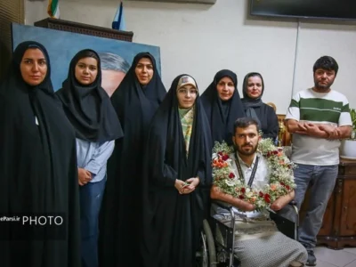 مدالی که رنگ ایثار گرفت