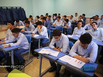 ۱۲۵ هزار دانشآموز قمی در دوره متوسطه تحصیل خواهند کرد